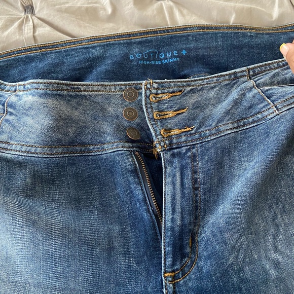 Three Button High Rise Skinny Jeans - Picture 3 of 5